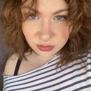 Meet your Posher, Chloe annabelle